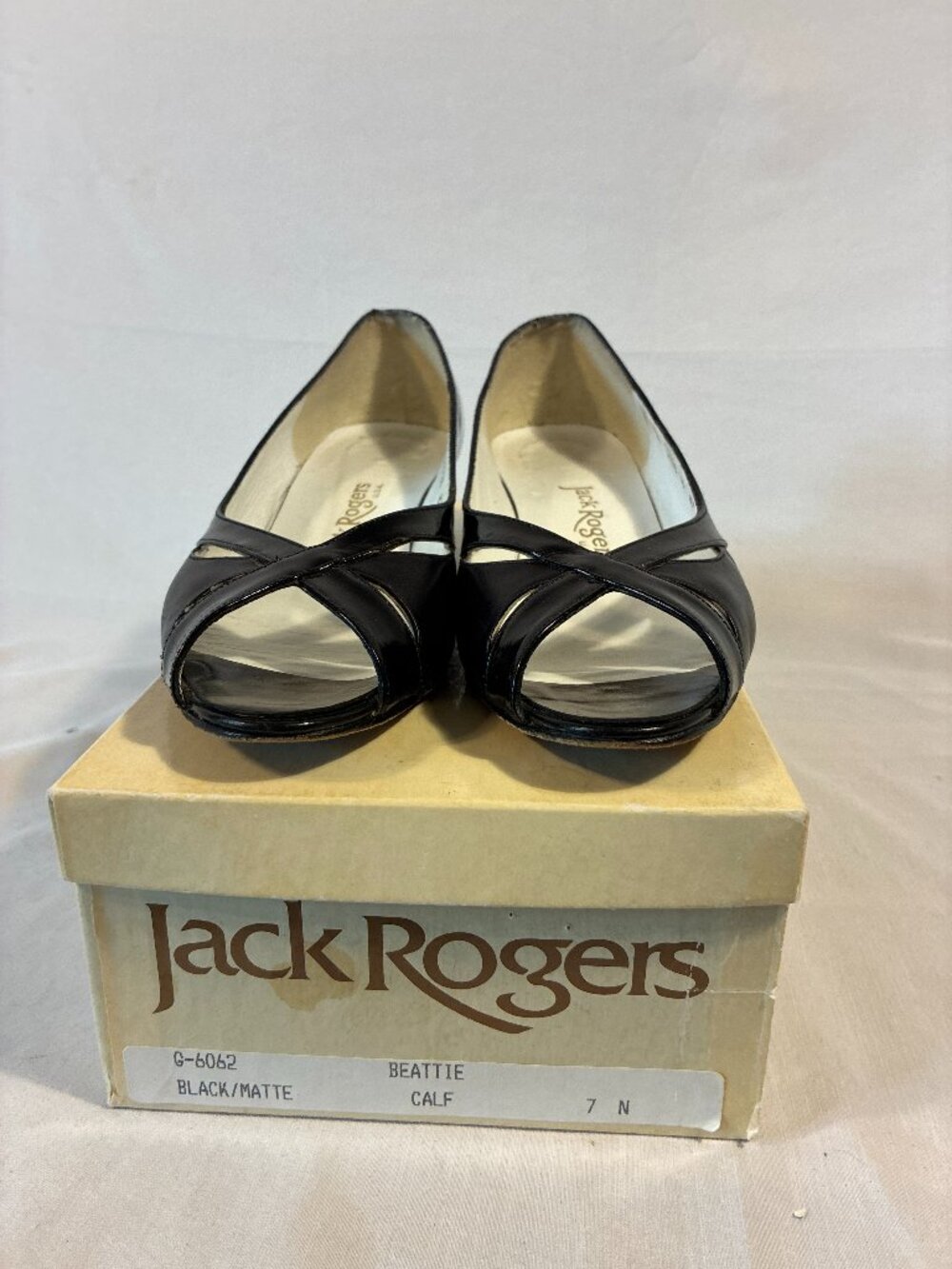 Jack Rogers Beattie Black Matte Patent Leather Low Wedge Peep Toe Pump Shoes 7 N